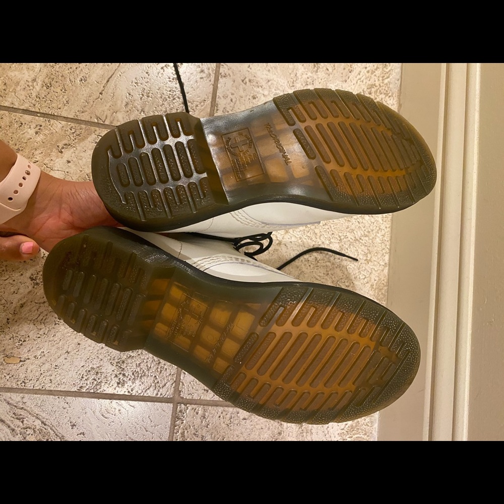 white doc martens - Picture 5 of 5